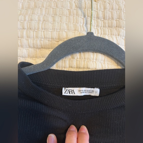 Zara t-shirt with side cinching - Picture 3 of 4